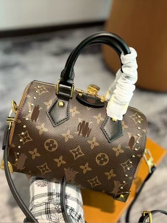 Handbags - New women’s brown fashion handbag
